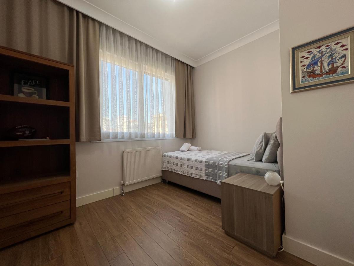 Sweet Erenkoy Apartment Istanbul Bagian luar foto