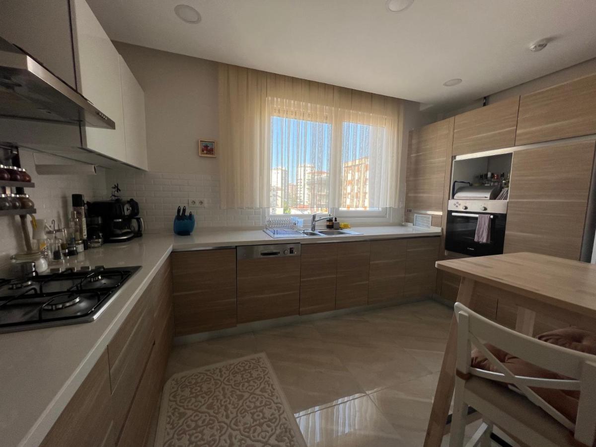 Sweet Erenkoy Apartment Istanbul Bagian luar foto